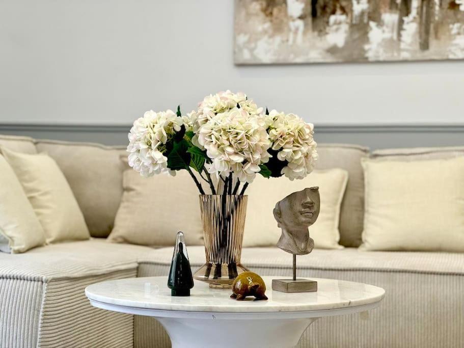 4Bd Central Soho Luxe Retreat Terrace 2Bh & Ac Малага Экстерьер фото